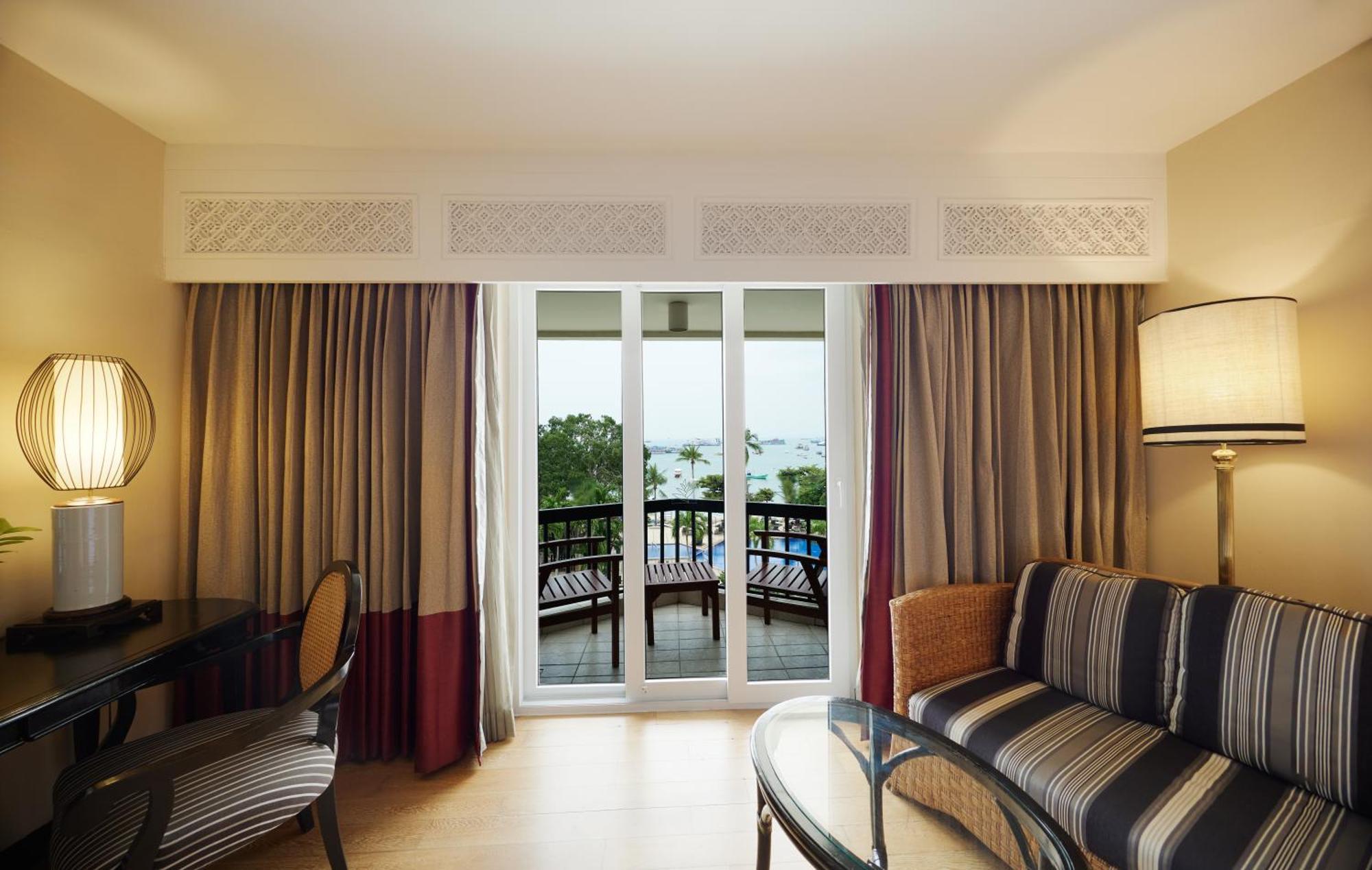 Siam Bayshore Resort Pattaya Exterior photo