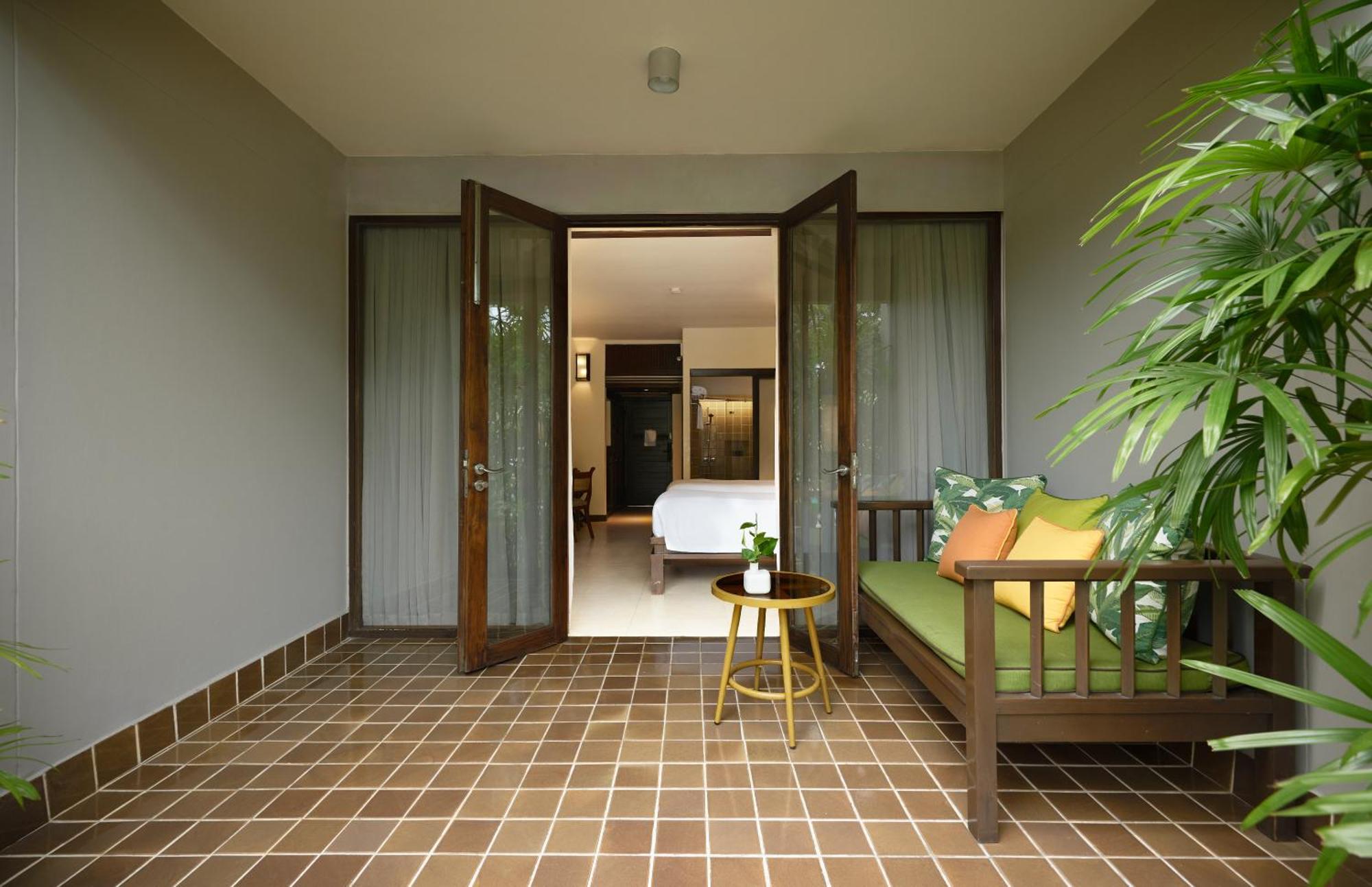 Siam Bayshore Resort Pattaya Exterior photo