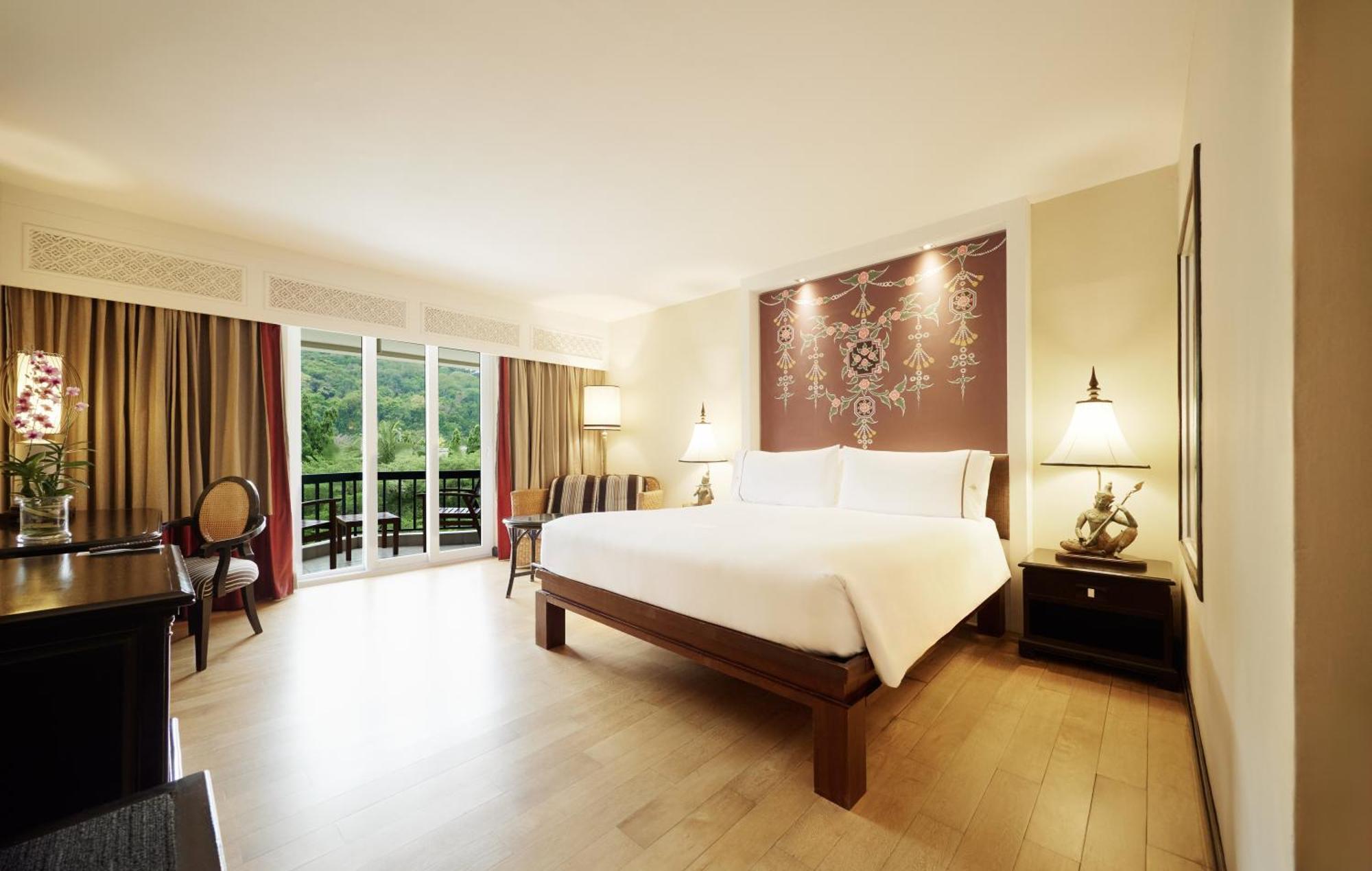 Siam Bayshore Resort Pattaya Exterior photo