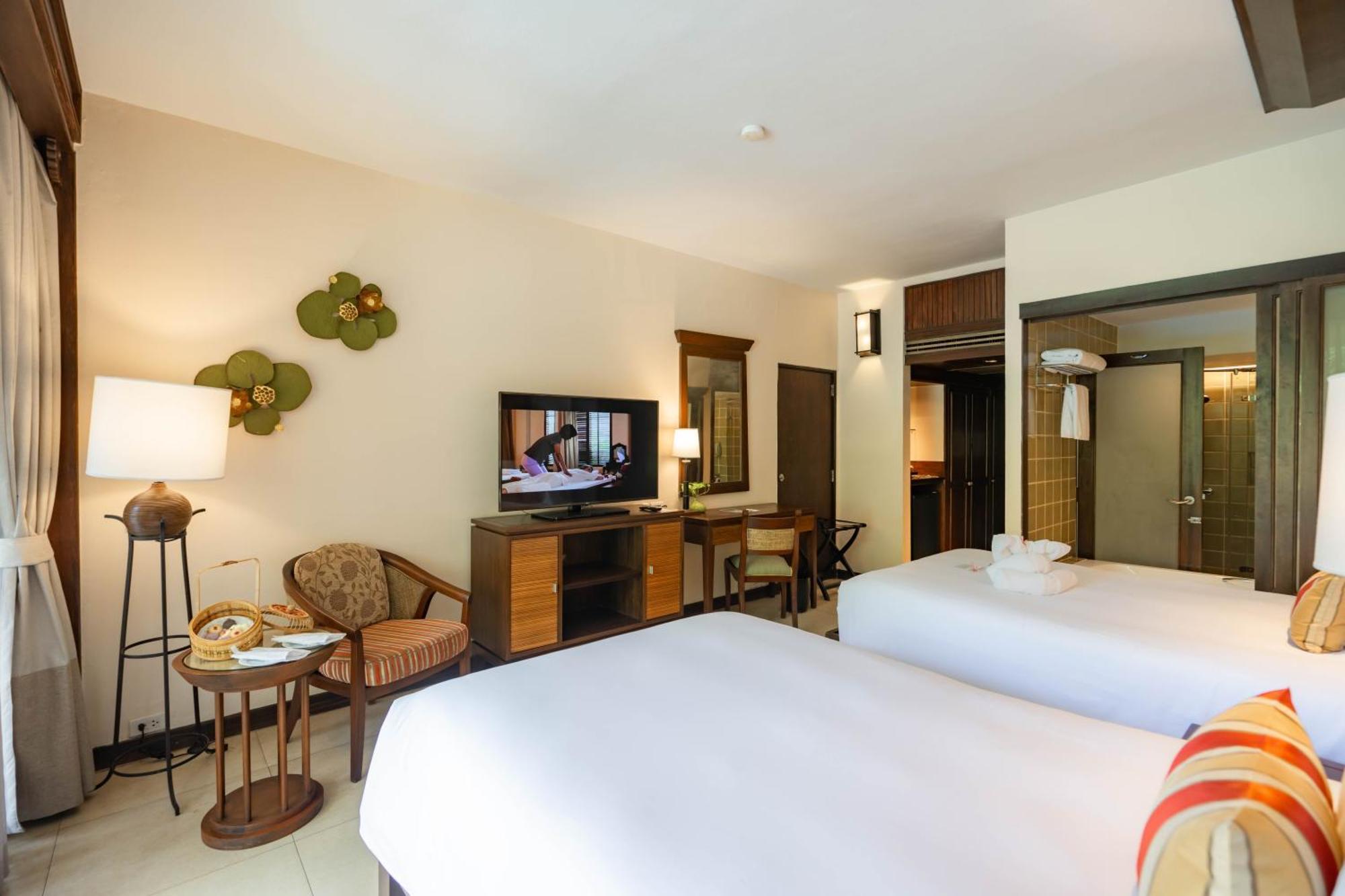 Siam Bayshore Resort Pattaya Exterior photo